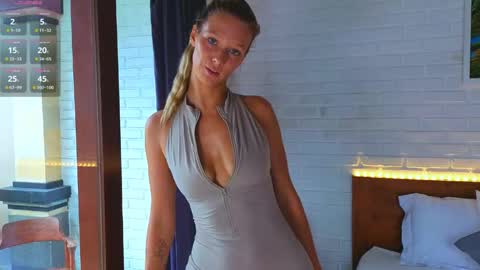 Snapshot of katie_dierse chatting on 04-29-26, 04:38 Katie online show from 04-29-26, 04:38