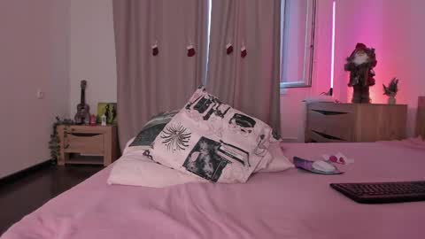 Kate online show from 01-14-25, 12:14