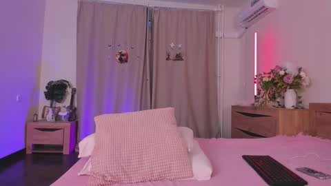 Kate online show from 03-06-26, 03:08