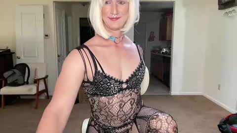 katiebabykitty online show from 04-24-26, 01:57