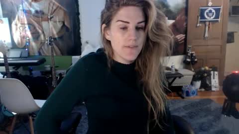 Katie online show from 12-06-24, 05:20