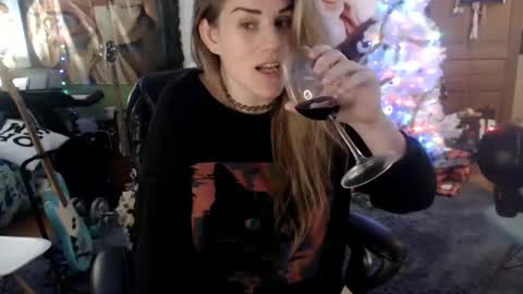 Katie online show from 12-25-24, 07:03