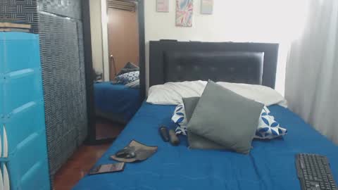 Snapshot of katiehotx chatting on 01-28-25, 01:59 katie online show from 01-28-25, 01:59