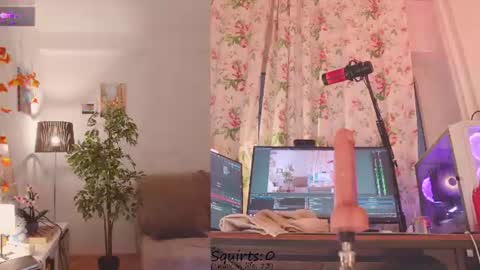 Snapshot of katiemorein chatting on 06-10-26, 02:45 Fansly katiemorein online show from 06-10-26, 02:45
