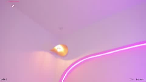 Snapshot of katiepeach_ chatting on 12-30-24, 12:52 Katy IGPeach kat666 online show from 12-30-24, 12:52