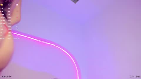 Snapshot of katiepeach_ chatting on 02-19-25, 03:49 Katy IGPeach kat666 online show from 02-19-25, 03:49