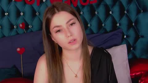 Snapshot of katiereeves chatting on 02-12-26, 06:14 katiereeves online show from 02-12-26, 06:14