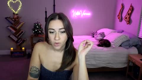Katie Verona online show from 12-21-24, 01:47