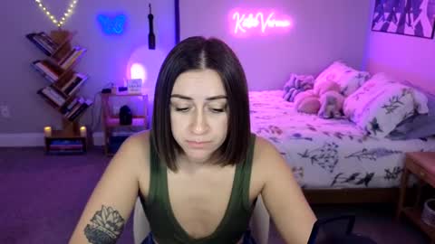 Katie Verona online show from 01-28-25, 01:50