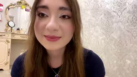 Snapshot of katinaflatau chatting on 06-15-26, 05:15 Rosie online show from 06-15-26, 05:15