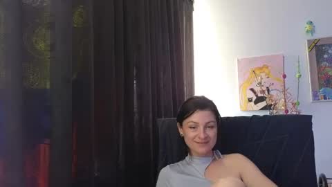 Snapshot of katlopez19 chatting on 09-15-25, 08:42 katalina online show from 09-15-25, 08:42