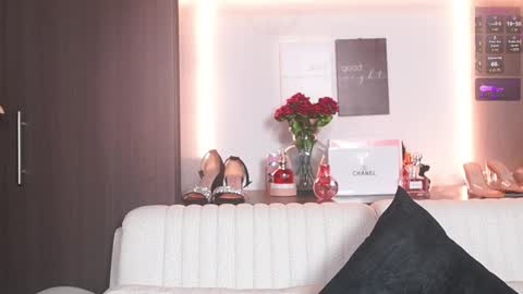 K A T L Y N  online show from 02-17-26, 05:41