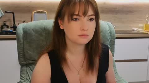 Snapshot of katniss_k chatting on 05-25-26, 05:13 katniss_k online show from 05-25-26, 05:13