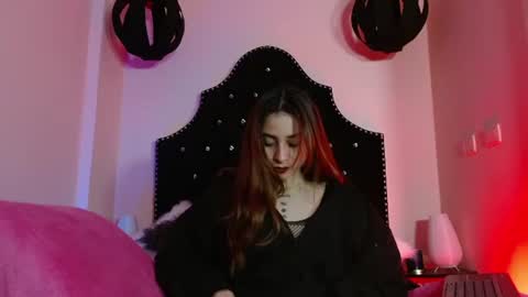 Snapshot of katniss_moon chatting on 06-26-26, 03:55 Katniss online show from 06-26-26, 03:55