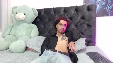 Snapshot of katrin__hancool chatting on 02-24-26, 01:20 katrin__hancool online show from 02-24-26, 01:20