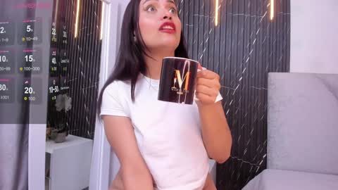 Snapshot of katrina_kaif_x chatting on 12-21-24, 07:27 Keyla online show from 12-21-24, 07:27