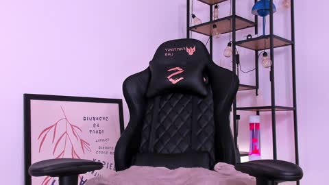 Katrin online show from 01-05-25, 11:01