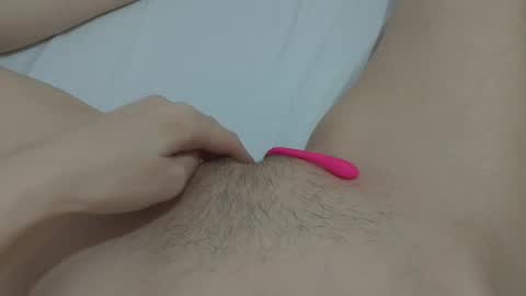 Snapshot of katrinna_arinna chatting on 01-10-25, 08:04 katrina dont forget to give me thumbs up online show from 01-10-25, 08:04