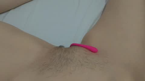 Snapshot of katrinna_arinna chatting on 01-17-25, 03:23 katrina dont forget to give me thumbs up online show from 01-17-25, 03:23