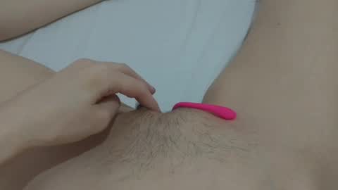 Snapshot of katrinna_arinna chatting on 01-22-25, 12:38 katrina dont forget to give me thumbs up online show from 01-22-25, 12:38