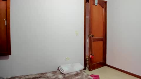 Katrin  online show from 11-24-25, 02:17