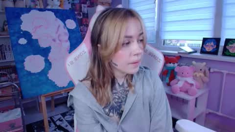 Snapshot of katrinwaifu chatting on 09-24-25, 03:04 Katrin online show from 09-24-25, 03:04
