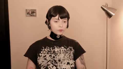 Snapshot of katsurotaro chatting on 12-13-25, 09:53 katsuro online show from 12-13-25, 09:53