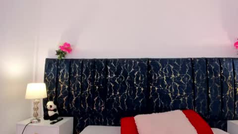 Snapshot of katte_landerr chatting on 06-04-26, 01:17 Katte online show from 06-04-26, 01:17
