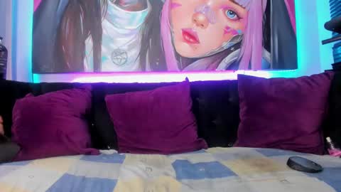 Katiia online show from 03-11-25, 01:56