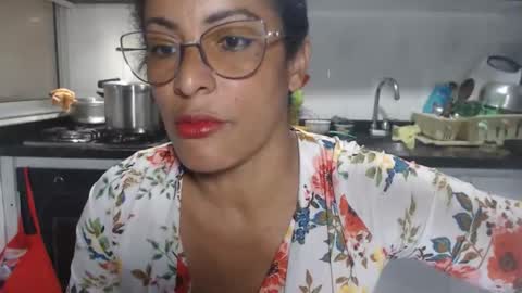 Snapshot of kattleyagray chatting on 10-22-25, 08:19 KattleyaGrey online show from 10-22-25, 08:19