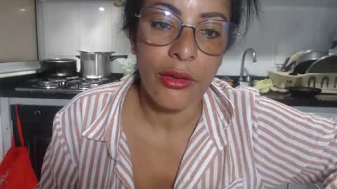 Snapshot of kattleyagray chatting on 10-24-25, 07:32 KattleyaGrey online show from 10-24-25, 07:32