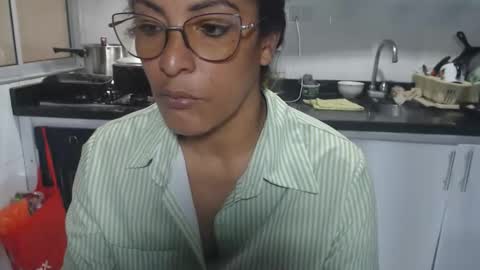 Snapshot of kattleyagray chatting on 11-01-25, 07:38 KattleyaGrey online show from 11-01-25, 07:38