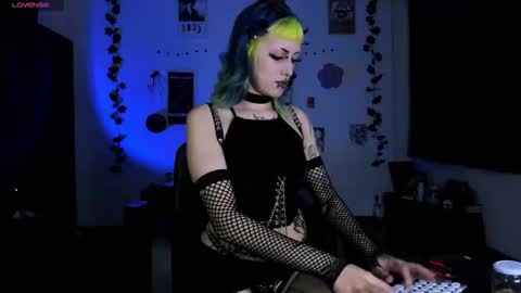 kattx   independent model online show from 02-14-26, 02:19