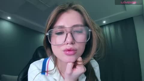 Snapshot of katty4sue chatting on 02-28-25, 06:41 Katty4Sue online show from 02-28-25, 06:41