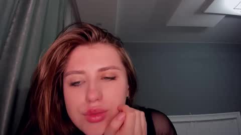 Snapshot of katty4sue chatting on 03-06-25, 04:49 Katty4Sue online show from 03-06-25, 04:49