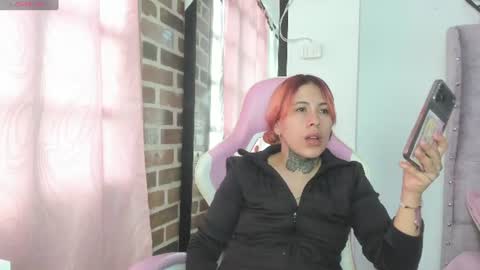 Snapshot of katty_candyy chatting on 07-12-26, 03:14 Katherine online show from 07-12-26, 03:14