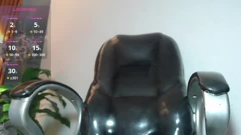 Snapshot of katty_findom_ chatting on 06-27-26, 12:22 katty online show from 06-27-26, 12:22
