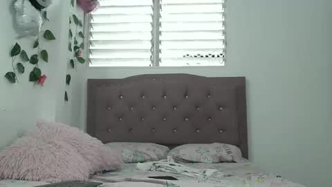 Katty online show from 03-11-25, 02:29