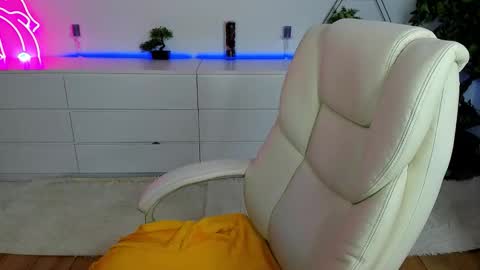 Katty online show from 09-26-25, 06:56