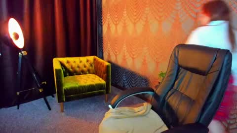 Snapshot of katty_rose8 chatting on 04-22-26, 06:09 Katty online show from 04-22-26, 06:09