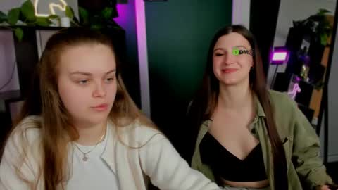 Snapshot of katty_sweeti chatting on 03-20-26, 01:38 Kat online show from 03-20-26, 01:38