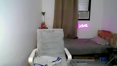 Snapshot of kattymylove chatting on 12-05-25, 07:43 katty online show from 12-05-25, 07:43