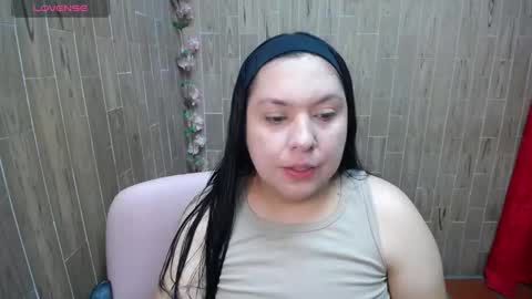 Snapshot of katy2425 chatting on 10-23-25, 12:32 Katy online show from 10-23-25, 12:32