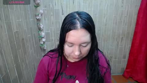 Snapshot of katy2425 chatting on 11-08-25, 01:39 Katy online show from 11-08-25, 01:39