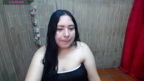 Snapshot of katy2425 chatting on 11-25-25, 02:00 Katy online show from 11-25-25, 02:00