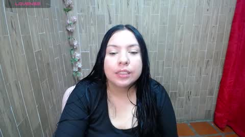 Snapshot of katy2425 chatting on 12-18-25, 04:07 Katy online show from 12-18-25, 04:07