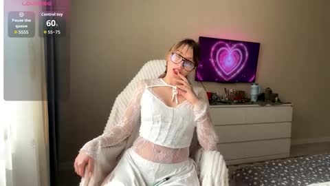 Olivia online show from 04-02-26, 10:13