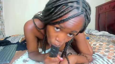 Snapshot of katy_washington chatting on 03-07-26, 08:33 Katy online show from 03-07-26, 08:33