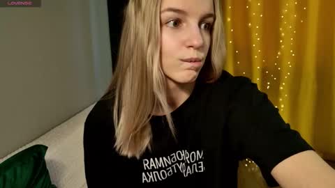 Snapshot of katyacherryy chatting on 03-02-26, 08:10 Katya online show from 03-02-26, 08:10