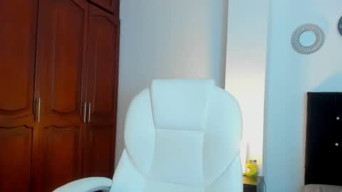 KATYAJHONSS online show from 11-20-25, 11:59